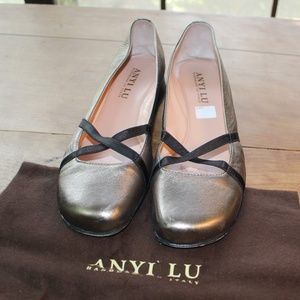 Anyi Lu Silver Perro Audrey Wedges 10.5
